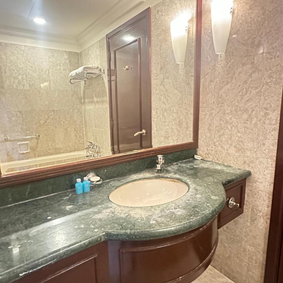 Peak Suites At Times Square Куала-Лумпур Екстер'єр фото